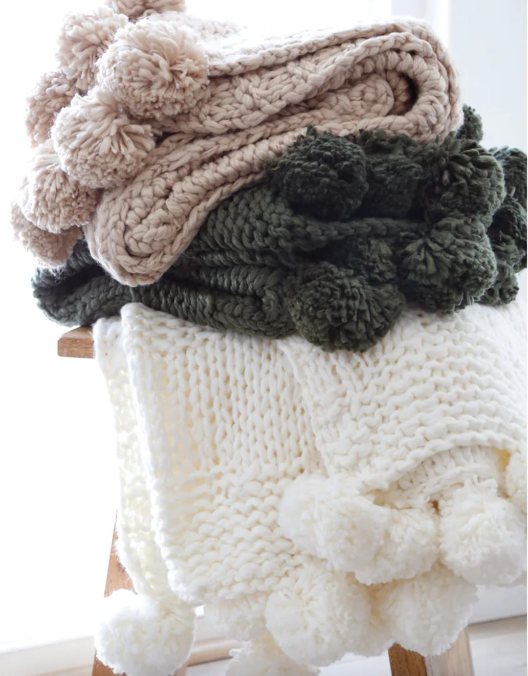 Oulu Throw